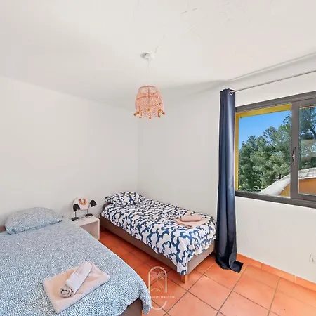 Villa La Californie-piscine Chauffee-clim Wifi - 12couchages By Hc *