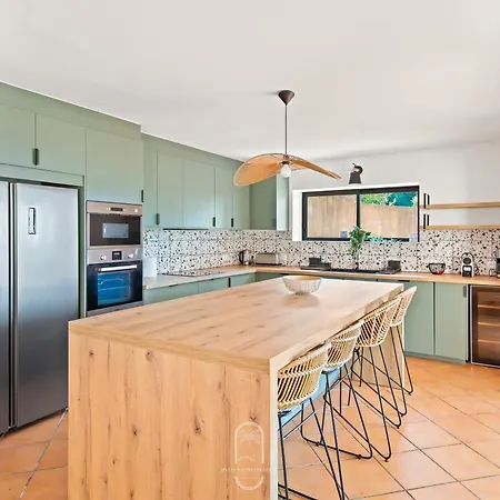 Villa La Californie-piscine Chauffee-clim Wifi - 12couchages By Hc